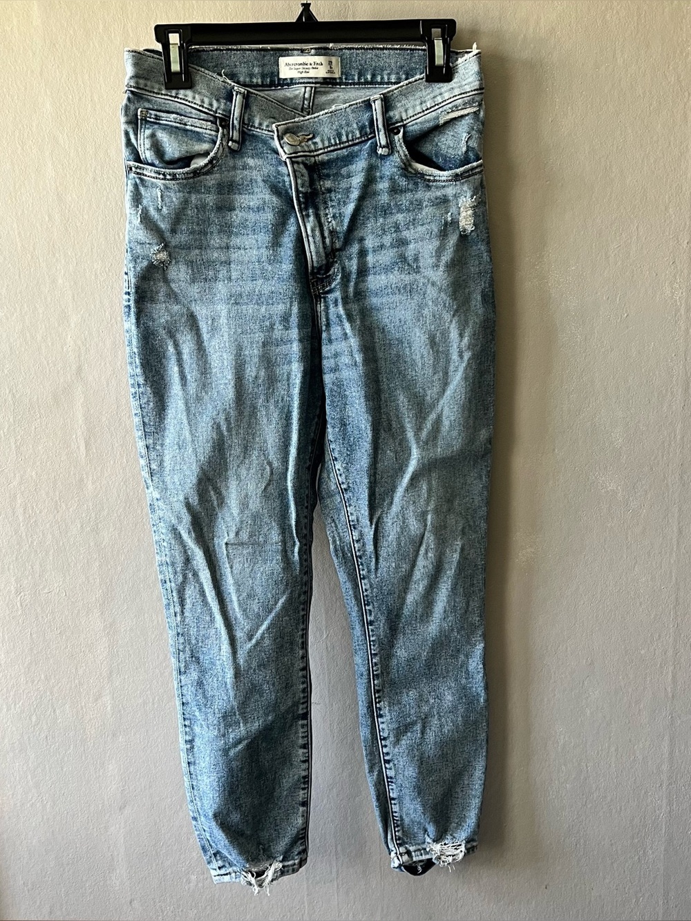 Abercrombie and Fitch Distressed Super Skinny Ankle High Rise Jeans Sz 8S